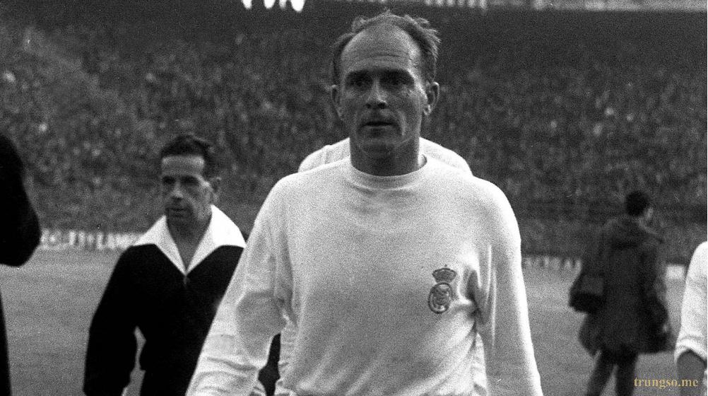Alfredo Di Stéfano & Số Master 11: Năng Lượng Tâm Linh Của “Mũi Tên Bạc”