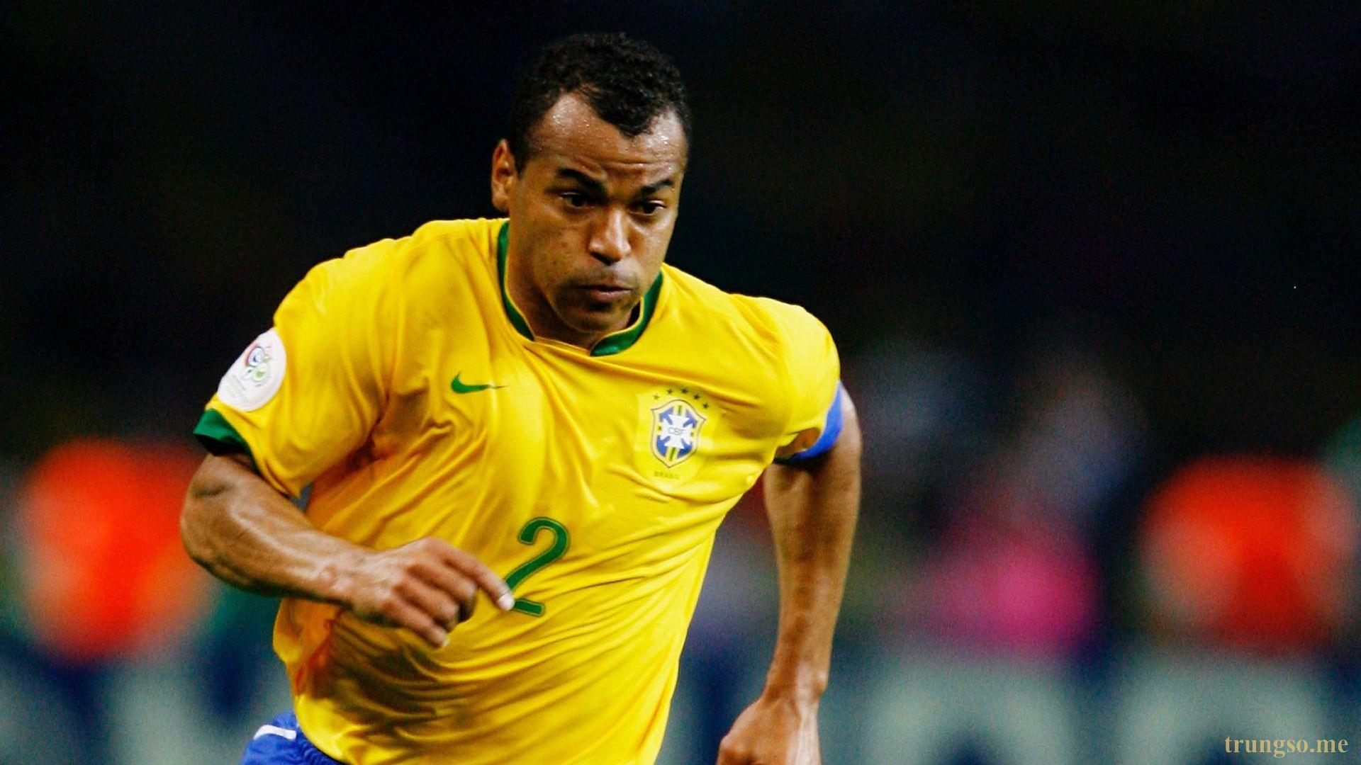 Cafu & Số 9: Tinh Thần Vị Tha Của Người Đội Trưởng 2 Lần Vô Địch World Cup