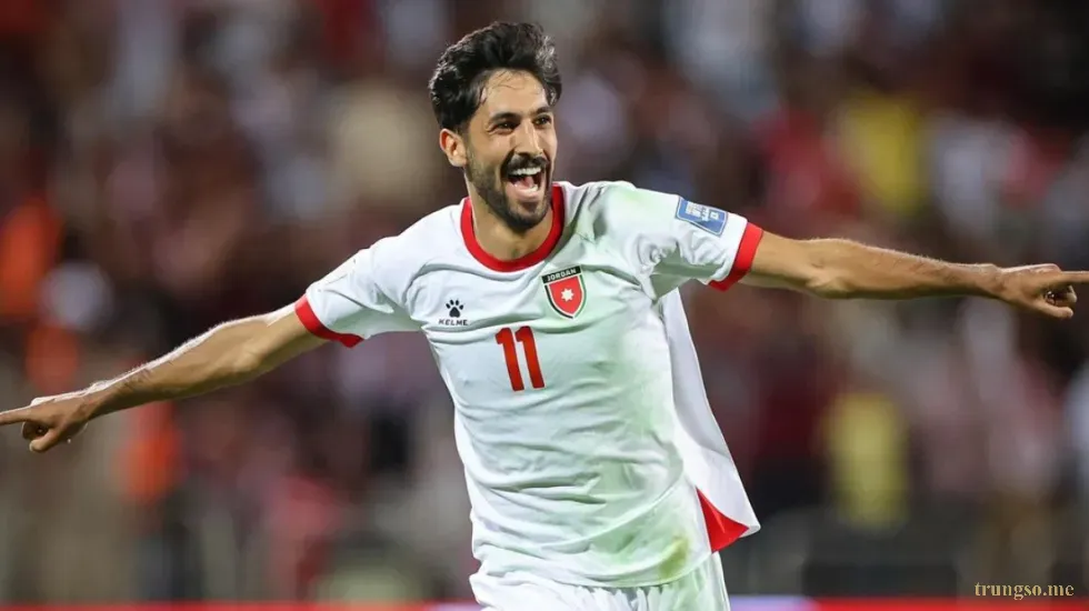 Yazan Al-Naimat Biến Ghi bàn ở Al-Ahli thành Ma thuật Sáng tạo Số 3